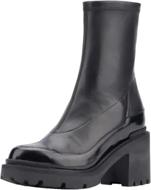 Aquatalia Women's Vanna Booties, leather upper, unlined lining, round toe, rubber outsole.