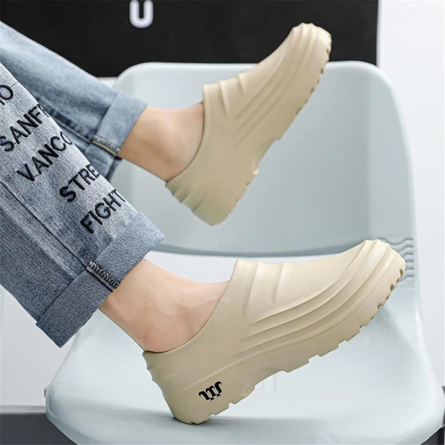 Armadillo Shoes Chef Womens Unisex Slip Resistant Waterproof Oil Resistant Clogs Ideal Work Shoes for Kitchens Closed Toe Comfy Lightweight Sandals
