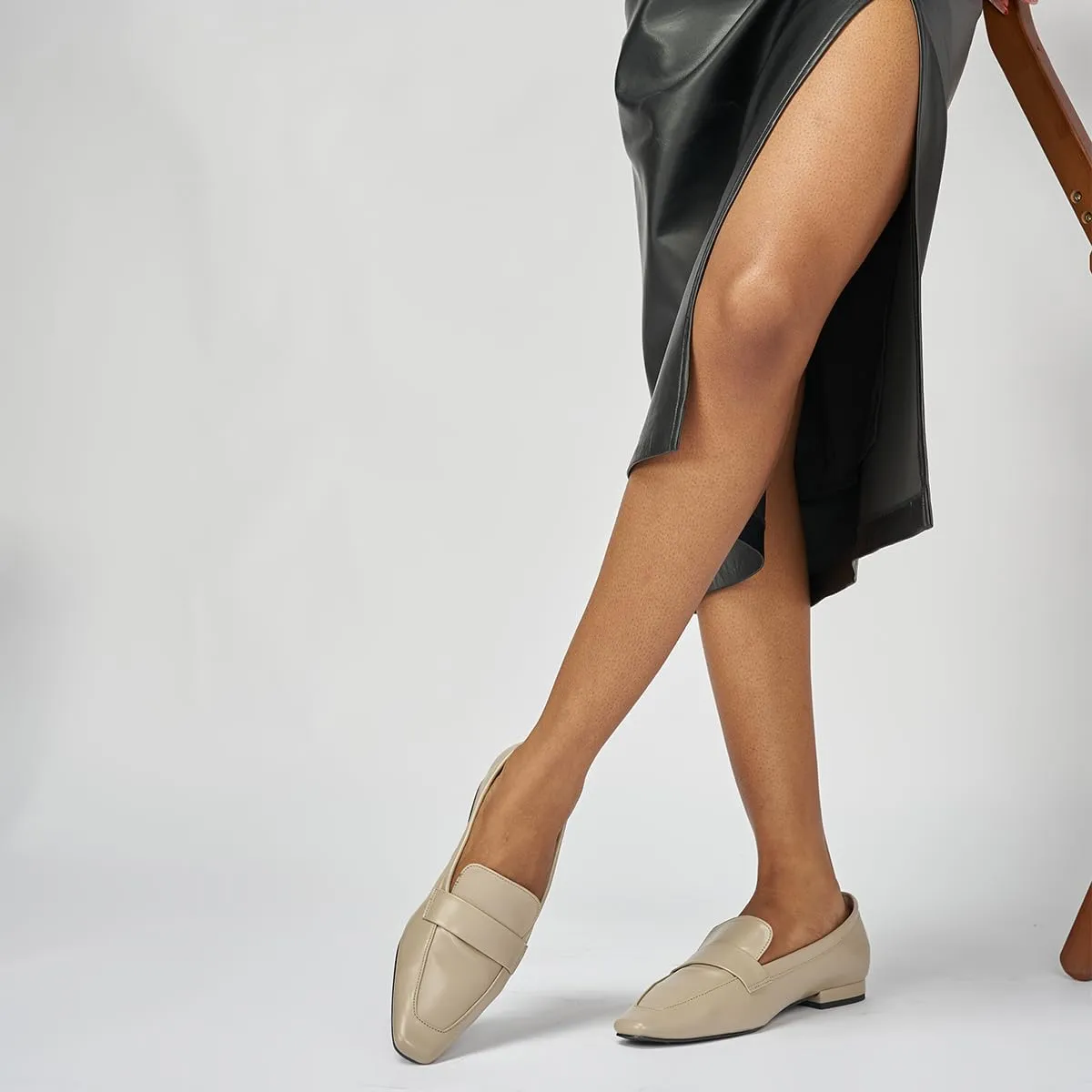 C.Paravano Women's Flat Loafers, Slip-on Penny Loafers for Formal & Casual Wear, Square Toe Comfort Flats for Office