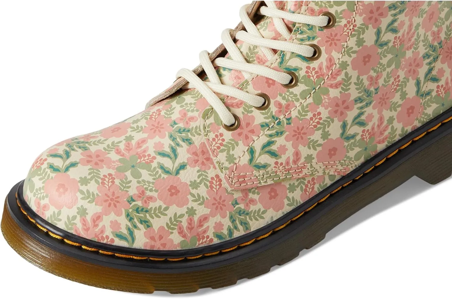 Dr. Martens Girl's 1460 Pascal (Big Kid) Fashion Boot