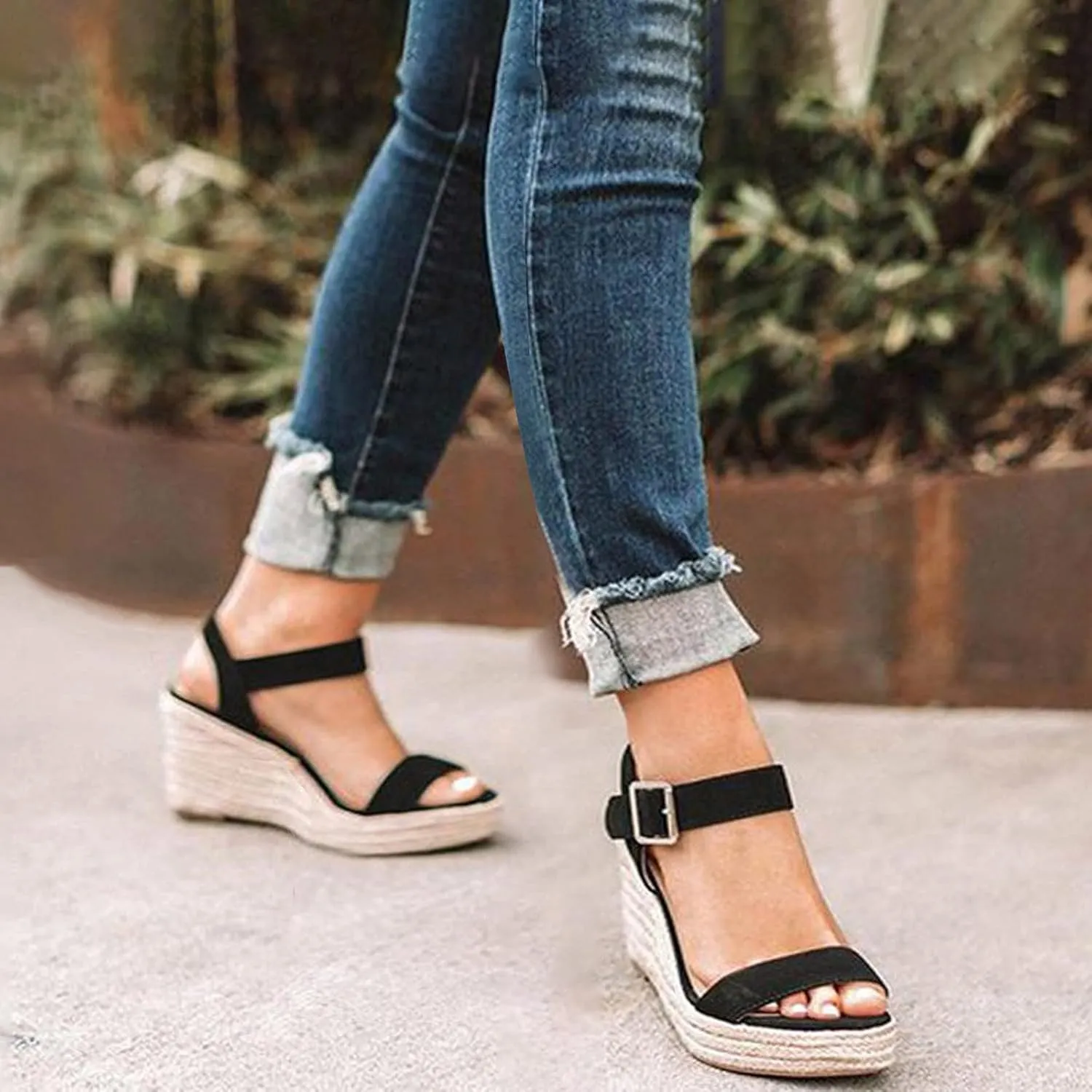 Eduavar Wedge Sandals for Women, Sandals Women Retro Roman Sandals Summer Breathable Sandals Outdoor Flip Flops