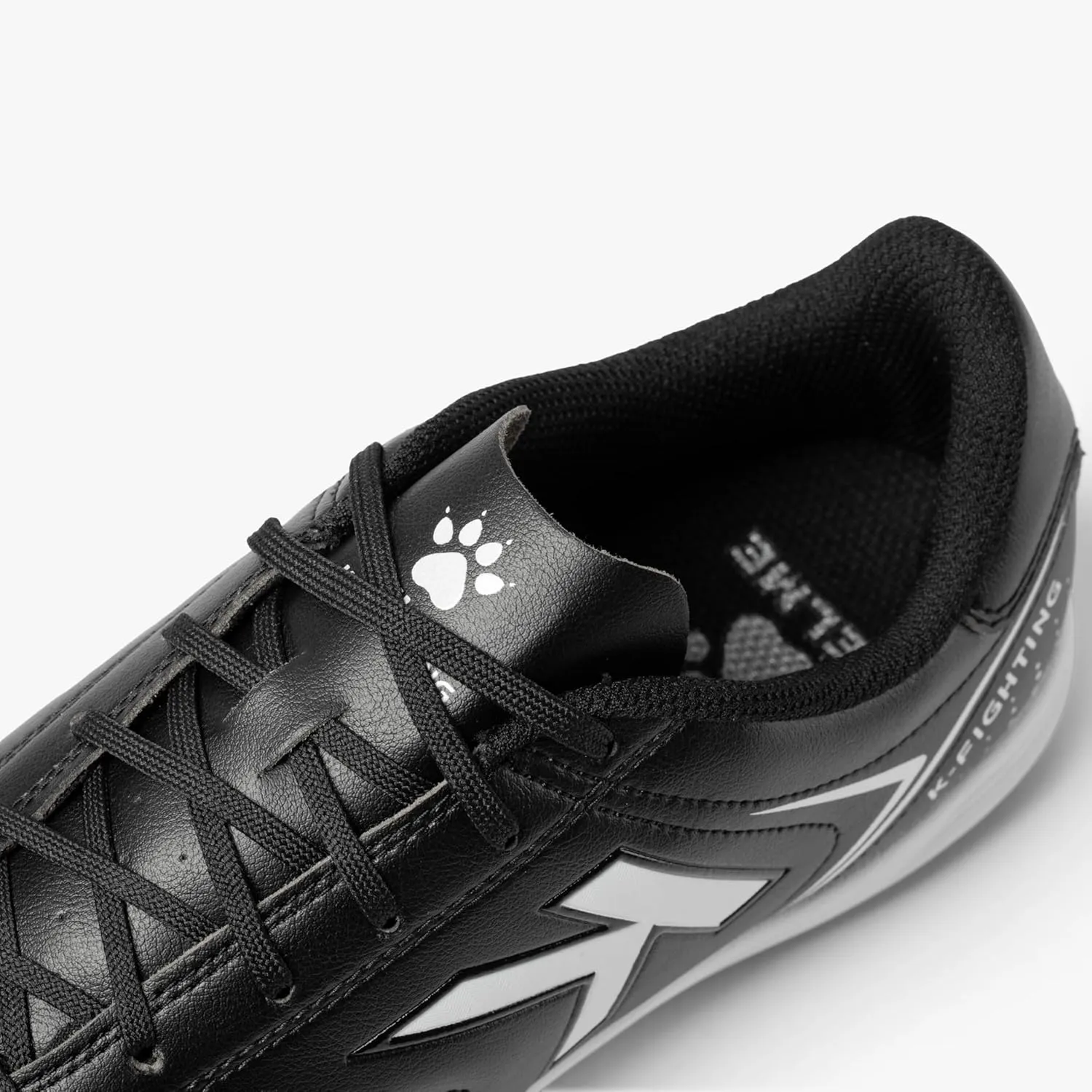 KELME Leather Indoor Soccer Shoes Futsal Turf Soccer Shoes Man Women Football Athletic Sneakers