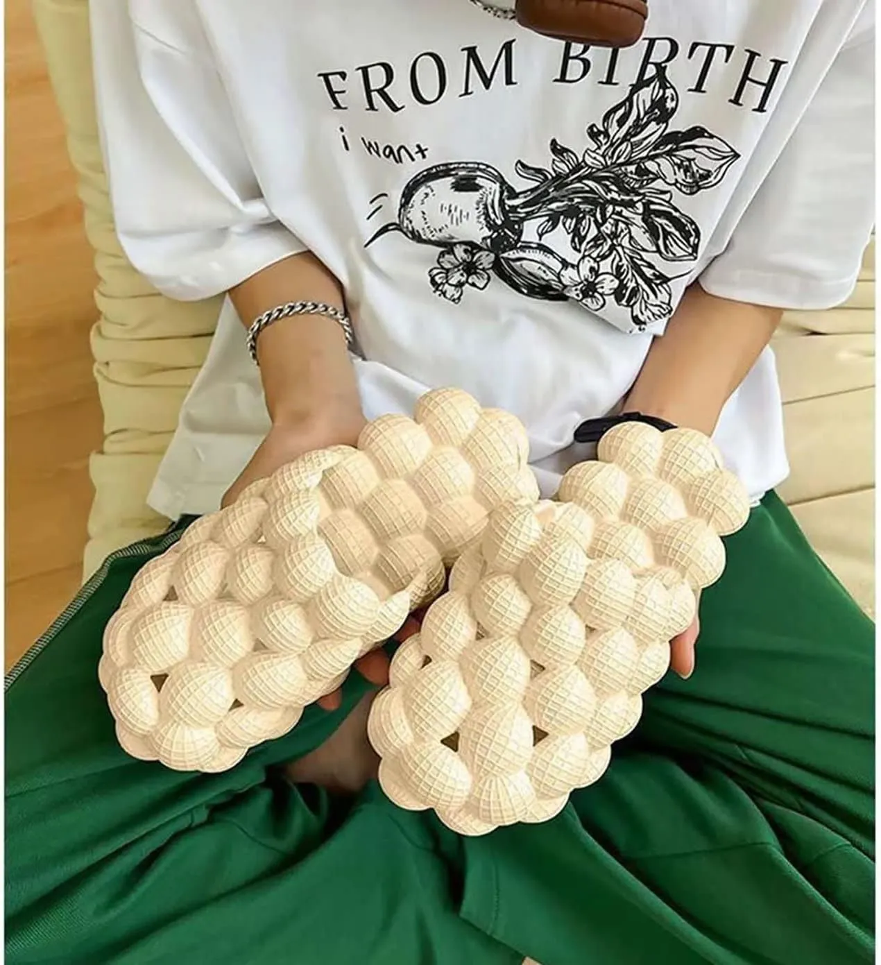 Massage foam sandals Women's men's non-slip cloud slippers Soft and comfortable sandals
