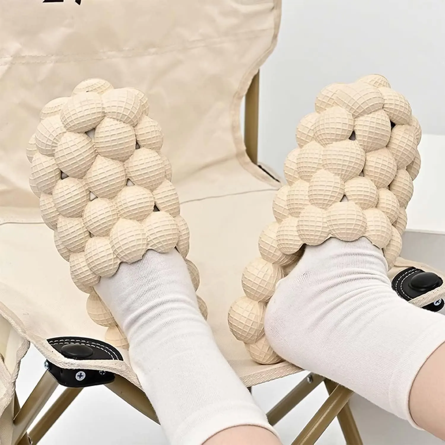 Massage foam sandals Women's men's non-slip cloud slippers Soft and comfortable sandals