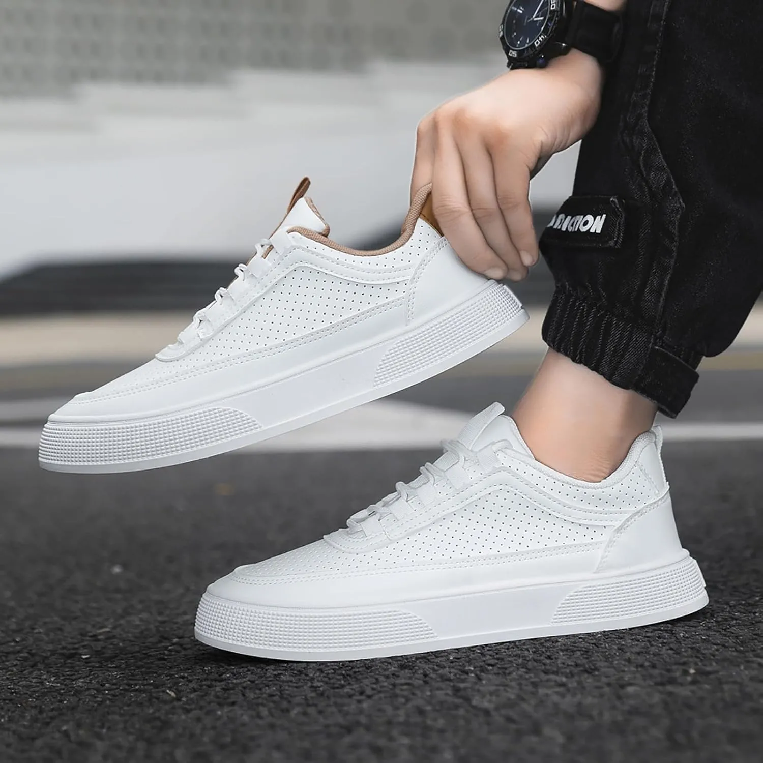 Mens Platform Sneakers Breathable Low Top Athletic Shoes Comfortable Fashion Non Slip Flat Sneakers Walking Shoes