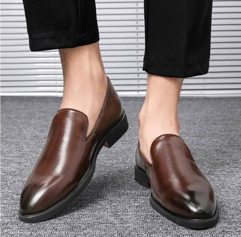 Men's Slip-Ons Loafers Retro Casual Pointed Toe Dress Shoes Comfort Business Oxford Shoes for Men