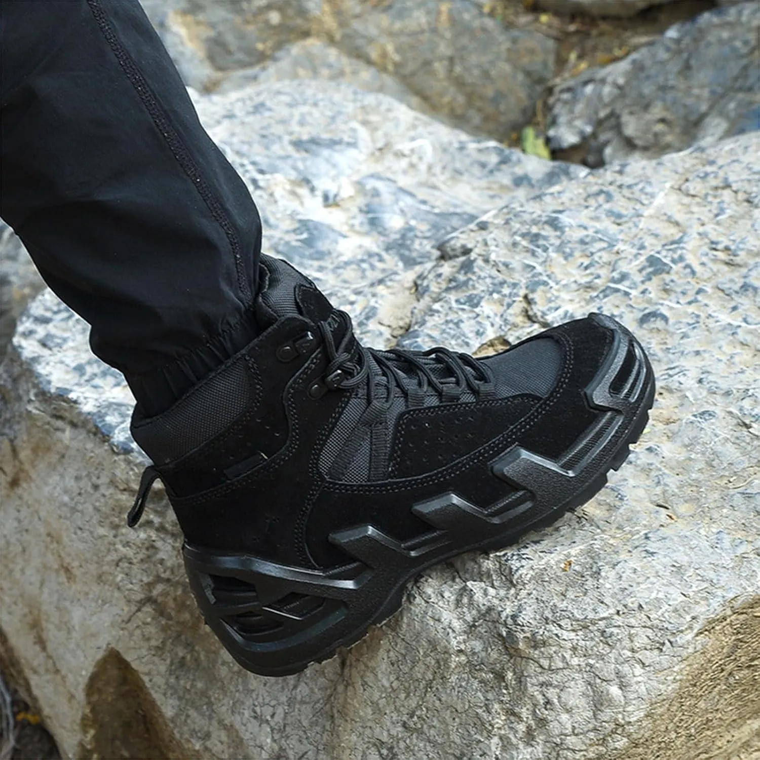 Russian Combat Mountaineering Boots, Desert Boots, Anti-Slip and Wear-Resistant Tactical Protective Boots(Black,10.5)
