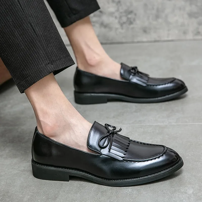 Santimon Men's Moc Toe Kiltie Bow Slip-on Loafers with Matte Finish Comfort Walking Dress Driving Moccasins Casual Boat Shoes