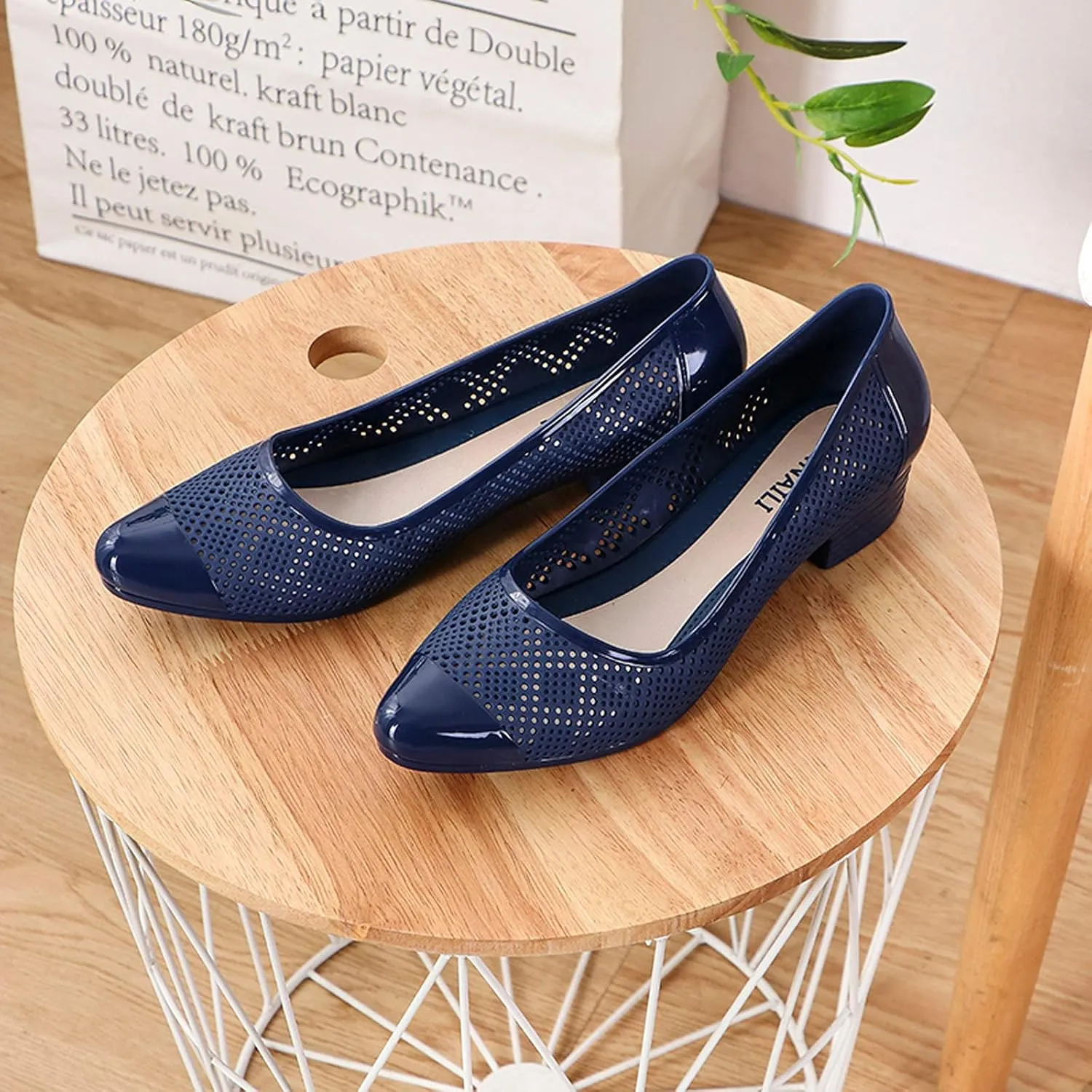 Soft Sole Sandals for Women Casual Summer Pointed Toe Closed Toe Mesh Hollow Breathable Shallow Mouth Slip-on Block Heel Medium Heel Pump Shoes