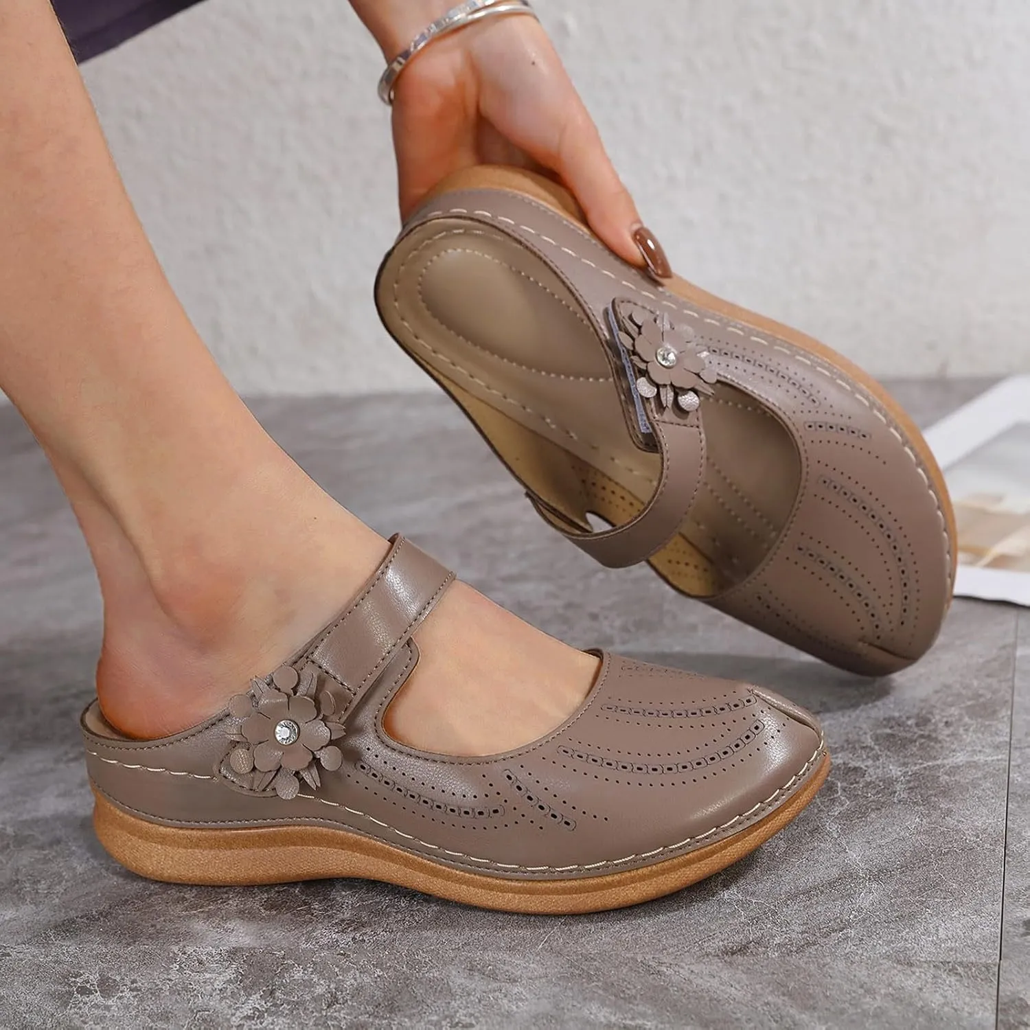 SuanlaTDS Orthopedic Wedge Sandals for Women Closed Toe Summer Dressy 2025 Platform Slip On Slides Backless Mules Comfortable Outdoor Walking Beach Low Wedges Heel Slide Sandal Slippers