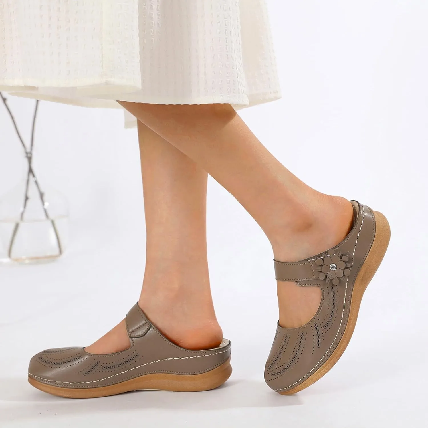 SuanlaTDS Orthopedic Wedge Sandals for Women Closed Toe Summer Dressy 2025 Platform Slip On Slides Backless Mules Comfortable Outdoor Walking Beach Low Wedges Heel Slide Sandal Slippers