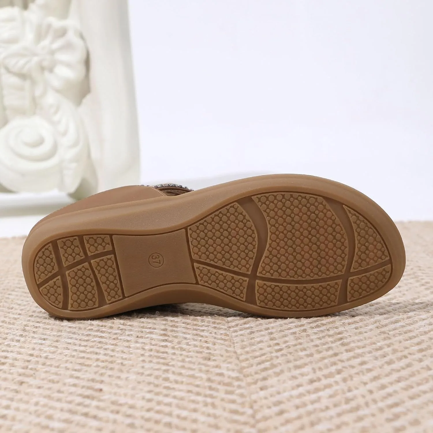 SuanlaTDS Women's Wedge Sandals Platform Flip Flops Comfortable T-Strap Open Toe Thong Slip On Slides wuth Arch Support Casual Summer Beach Bohemian Low Heels Wedges Outdoor Slippers