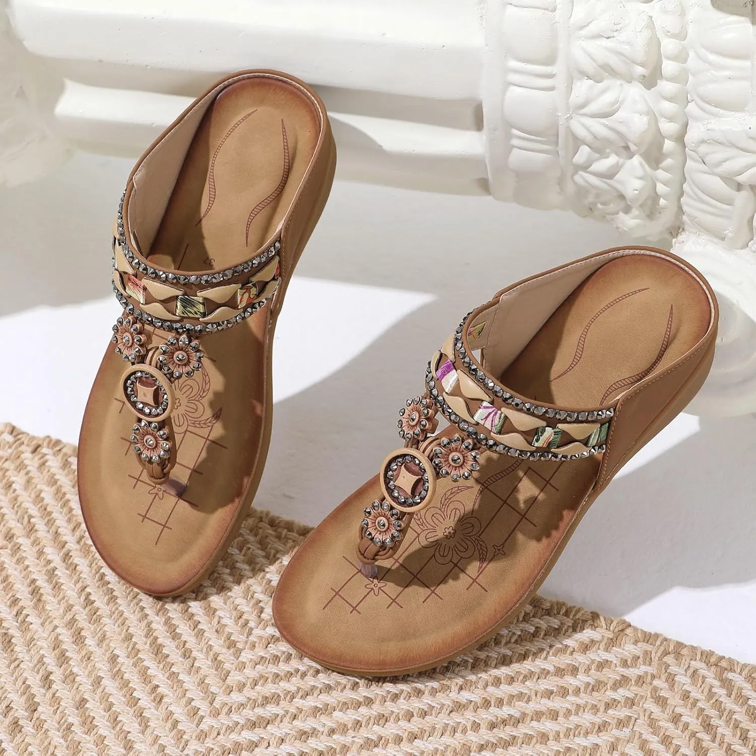 SuanlaTDS Women's Wedge Sandals Platform Flip Flops Comfortable T-Strap Open Toe Thong Slip On Slides wuth Arch Support Casual Summer Beach Bohemian Low Heels Wedges Outdoor Slippers