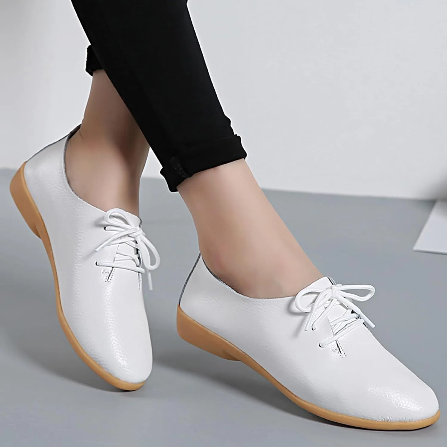 Sunporx Women's Comfortable Loafers Driving Moccasins Shoe Slip on Pointed Toe Flats Casual Comfortable Office Work Business Shoes Breathable Walking
