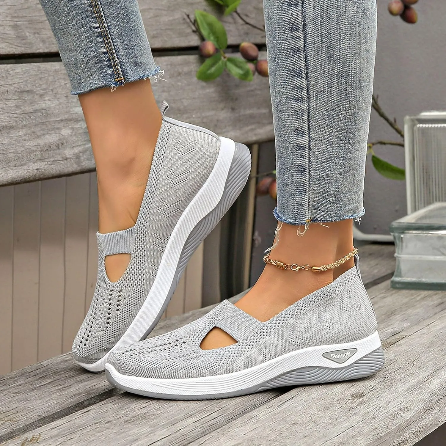 Women's Autumn and Winter Bow Soft Soled Slip On Flat Heels and Fleece Warm Shoes Women S Shoes