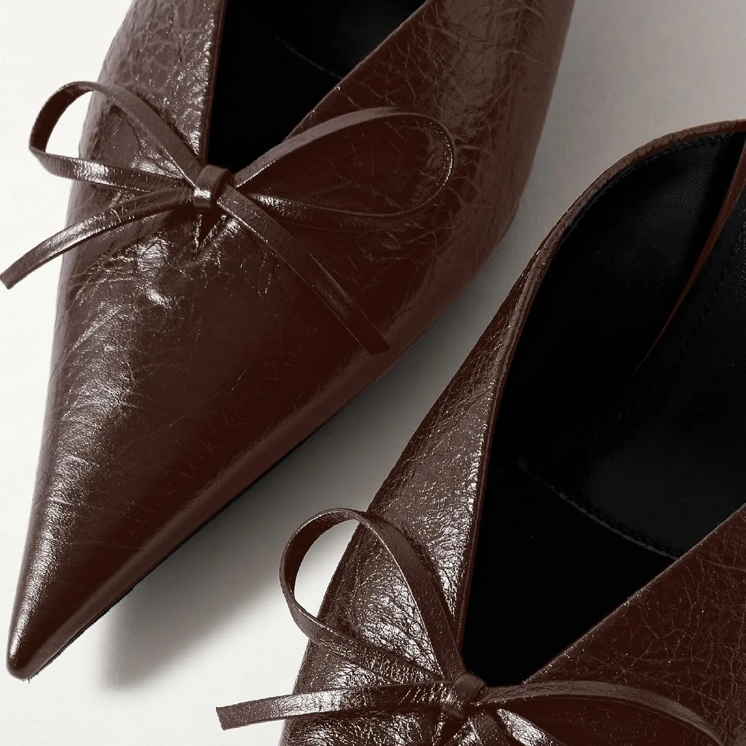 Women's Sexy Pointed Toe Mule Heels Cute Bows Slip On Kitten Heel Mules Comfort Low Heel Closed Toe Wedding Work Dressy Pumps for Women