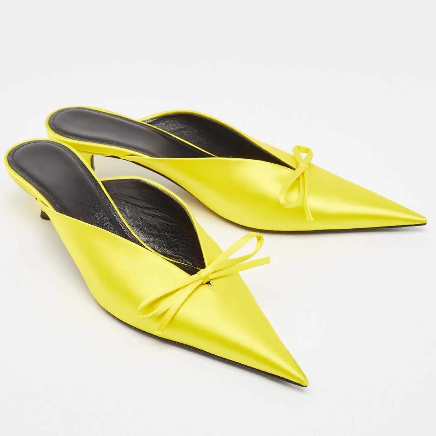 Women's Sexy Pointed Toe Mule Heels Cute Bows Slip On Kitten Heel Mules Comfort Low Heel Closed Toe Wedding Work Dressy Pumps for Women