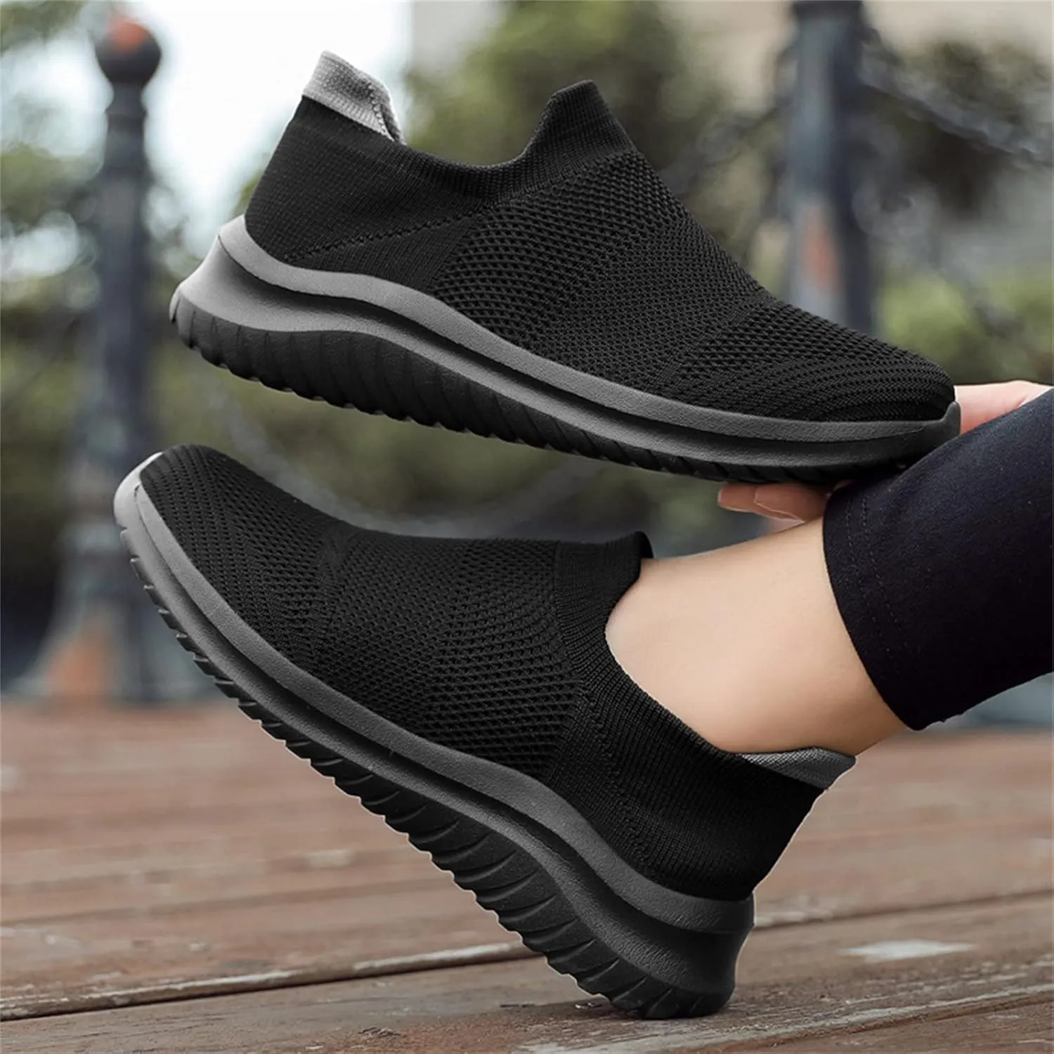Womens Slip On Walking Shoes Non Slip Running Shoes Running Shoes for Women Mesh Breathable Men's Casual Shoes Dress Sneakers Platform Tennis Shoe Trainers Shoe