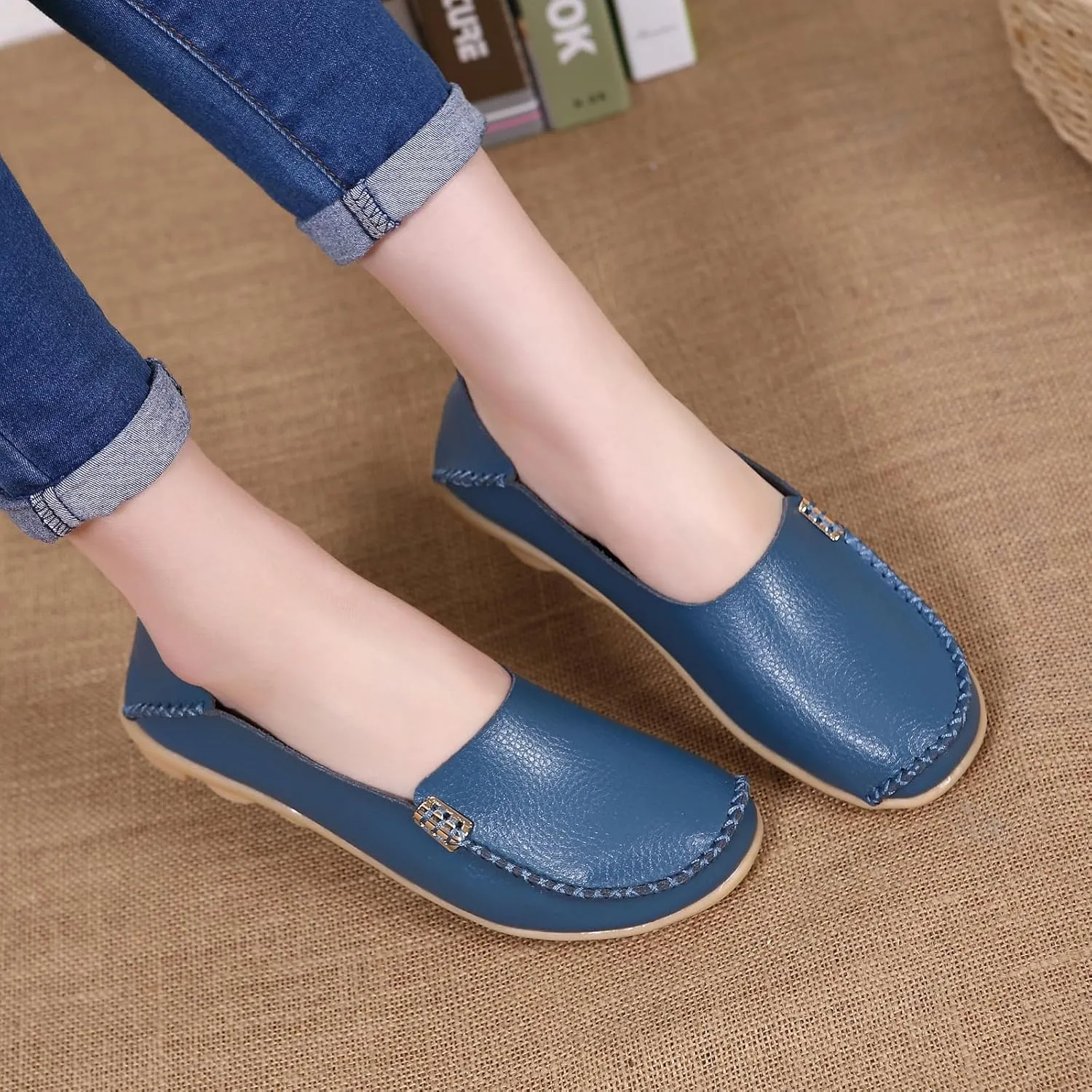 WUIWUIYU Women's Comfortable Loafers Casual Round Toe Moccasins Driving Flats Soft Walking Shoes Women Slip Ons