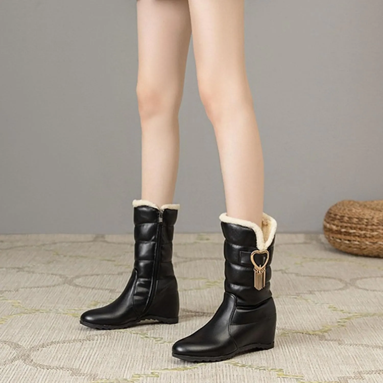 Zipper Mid Calf Snow Boots, Short Plush Lined Raw Edge Warm Straight Boots Patent Leather Dirt Resistant Women's Boots Metal Tassel Decoration Fashion Boots